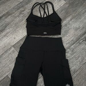Alo Yoga 2 piece - size xs